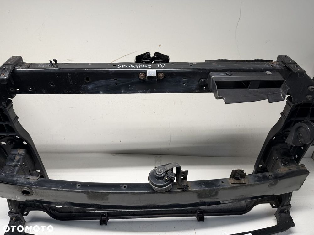 PAS PRZEDNI BELKI  KIA SPORTAGE IV KIA 64101-F1000  15-20 - 5