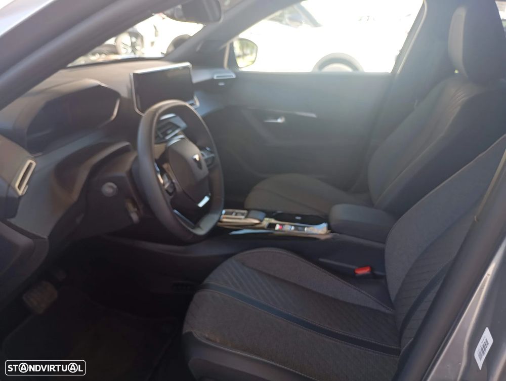 Peugeot 2008 - 7