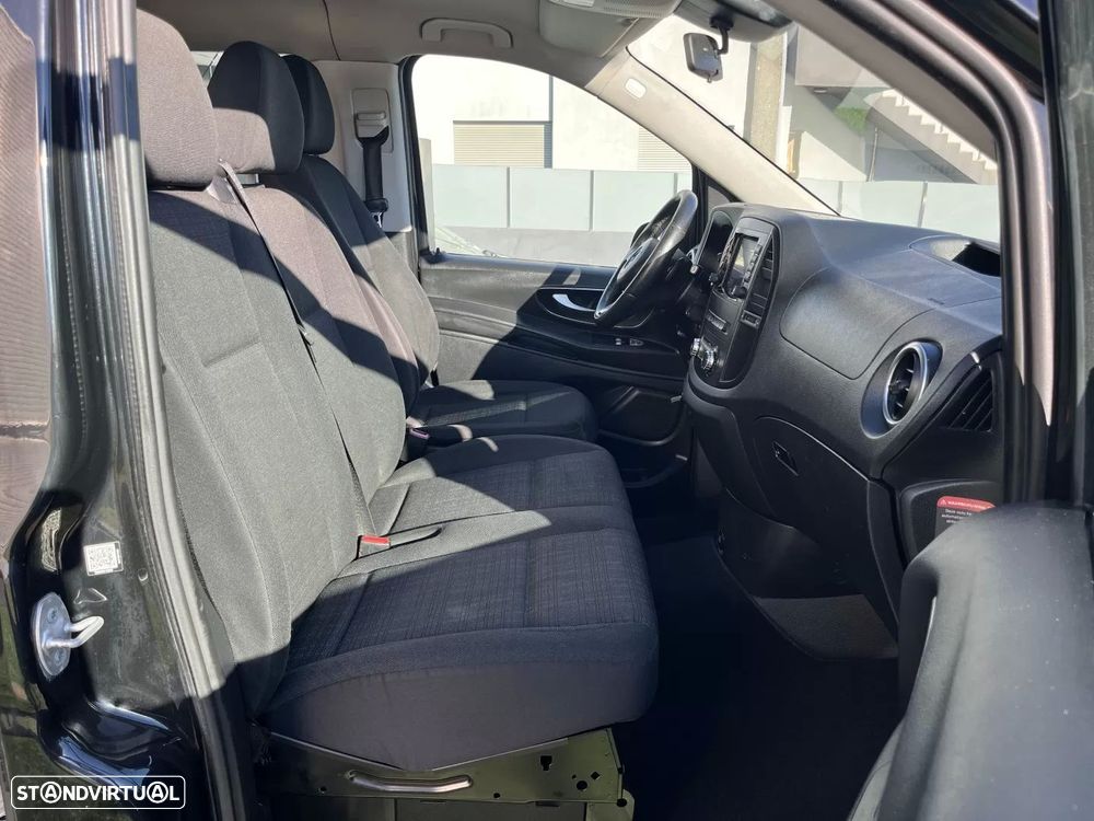 Mercedes-Benz Vito Tourer 114 CDI (BlueTEC) Longa Aut. PRO - 32