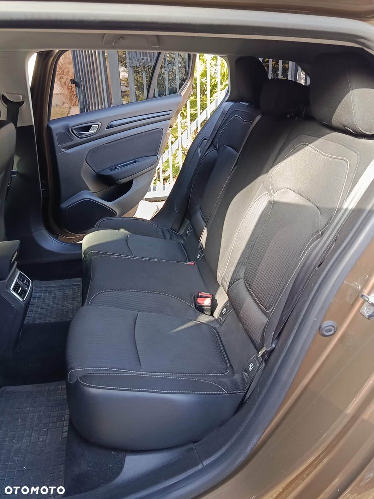 Renault Megane 1.2 Energy TCe Limited - 19