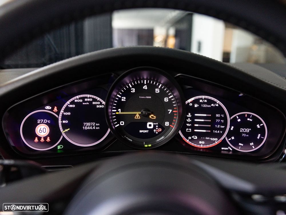 Porsche Panamera 4S E-Hybrid - 27