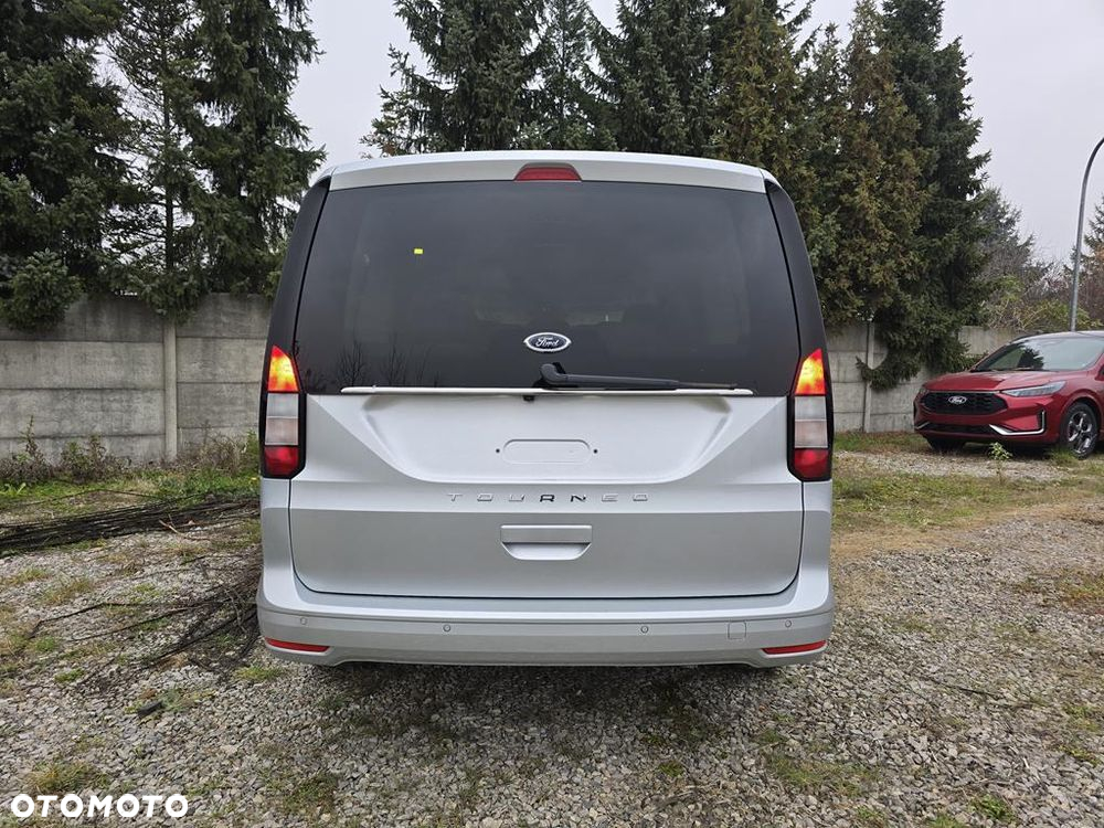 Ford Tourneo Connect Grand - 5