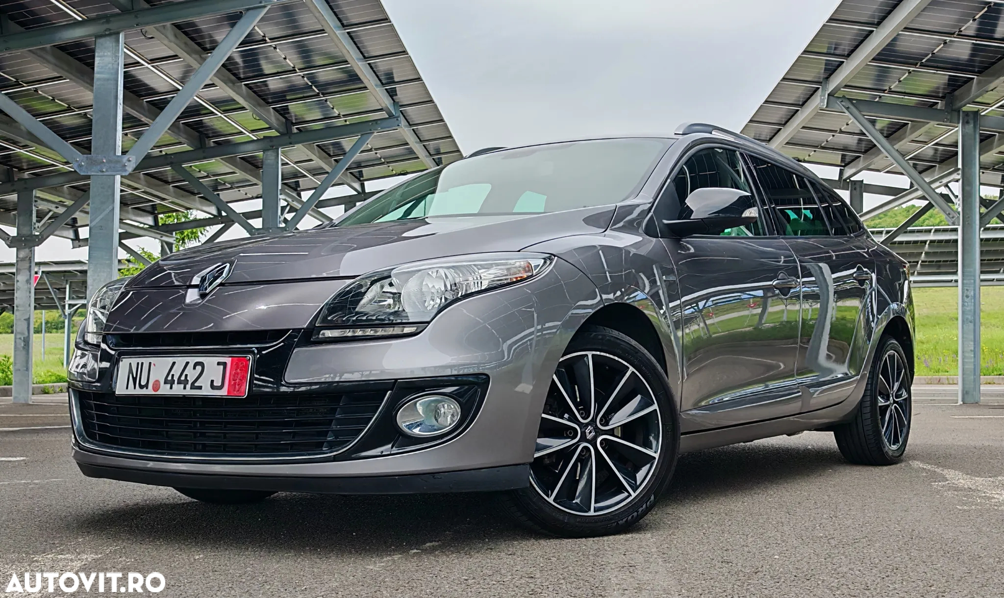 Renault Megane ENERGY dCi 130 BOSE EDITION - 3
