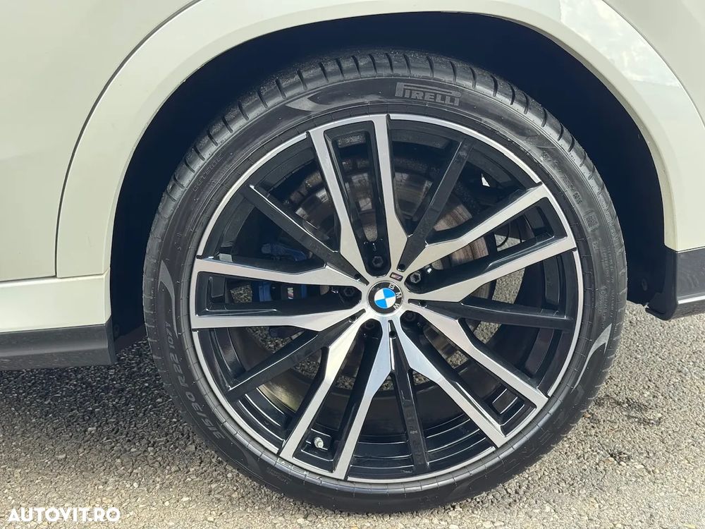 BMW X6 xDrive40i - 13