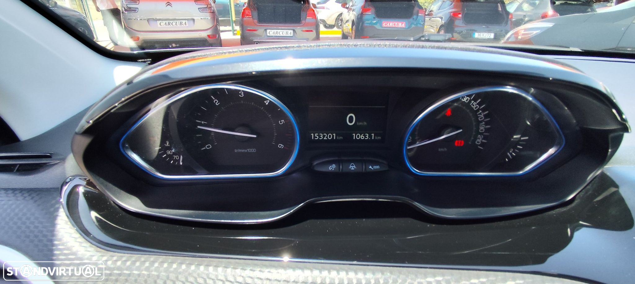 Peugeot 2008 1.6 BlueHDi Crossway - 36