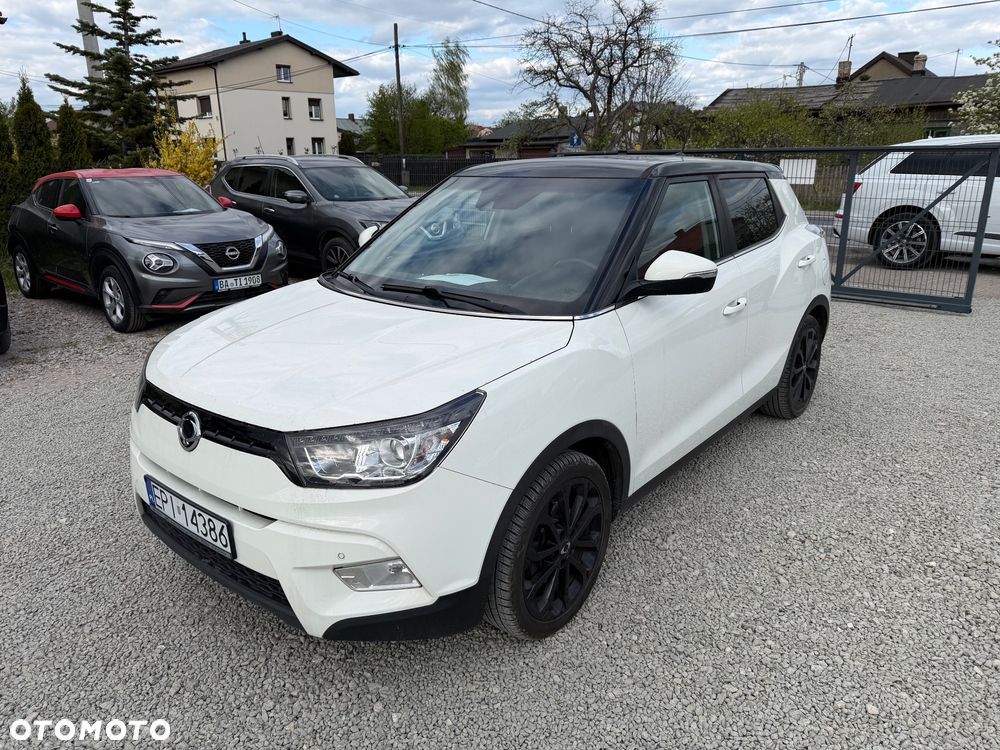 SsangYong/KGM Tivoli e-XGi 160 2WD Black+White - 13