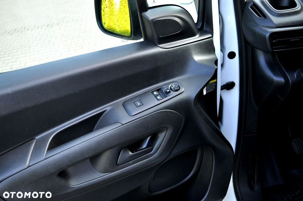 Toyota Proace City - 16