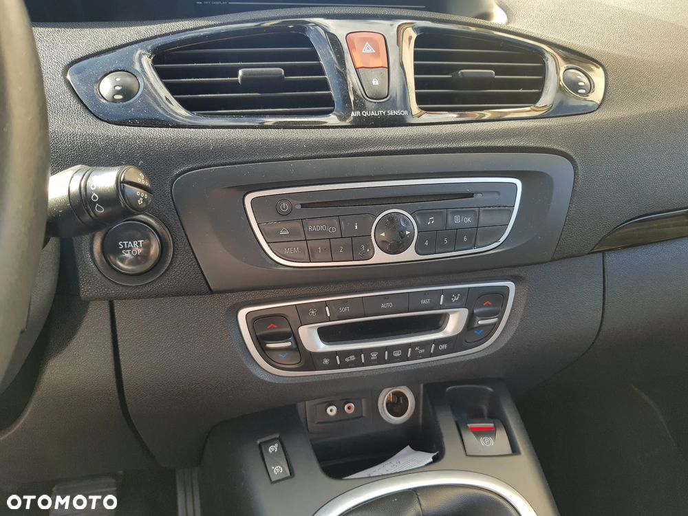 Renault Grand Scenic - 12