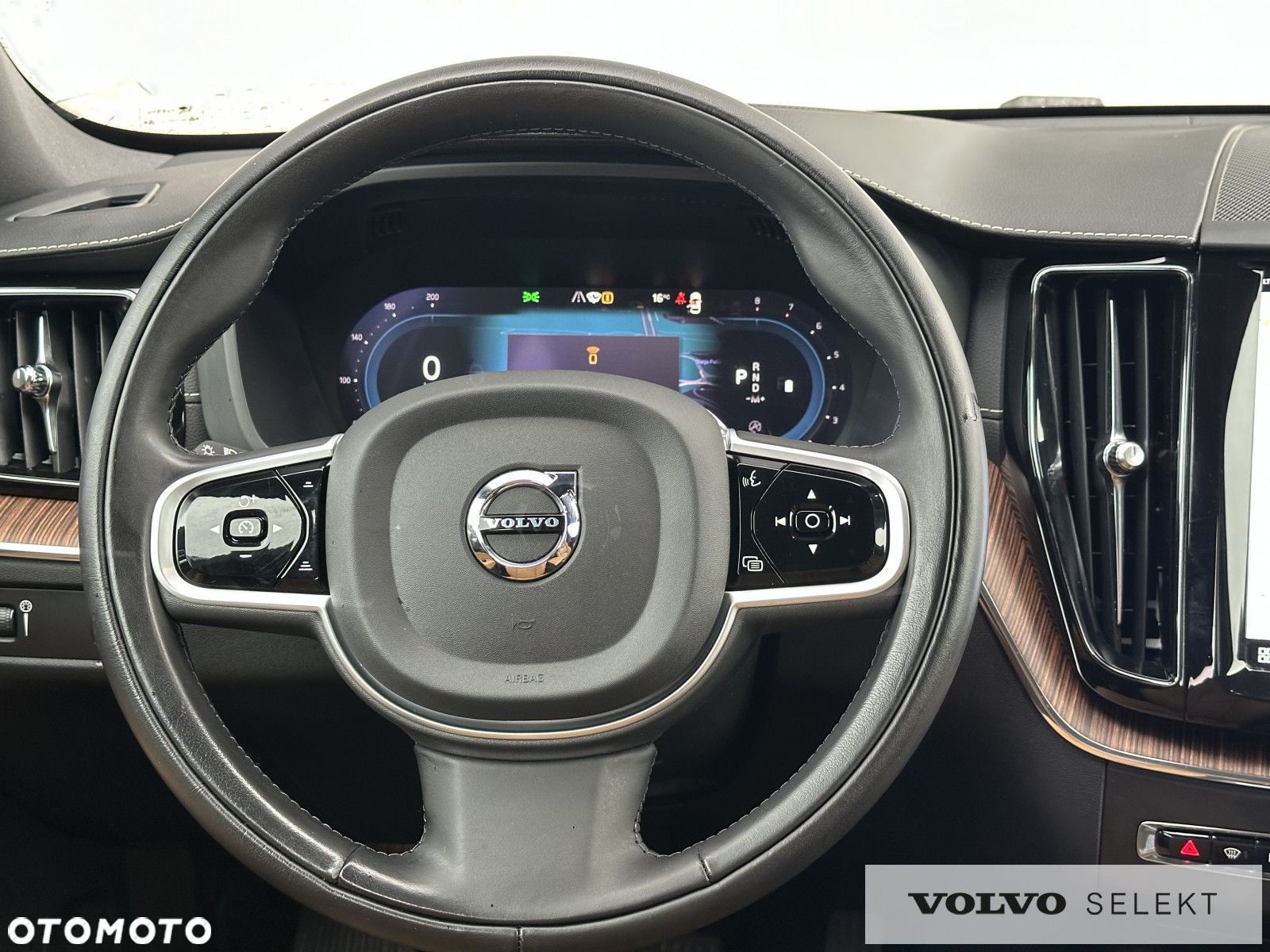 Volvo XC 60 - 32