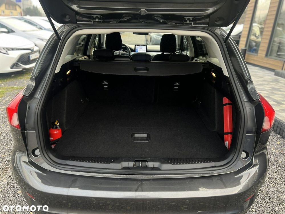 Ford Focus 1.0 EcoBoost Trend - 38