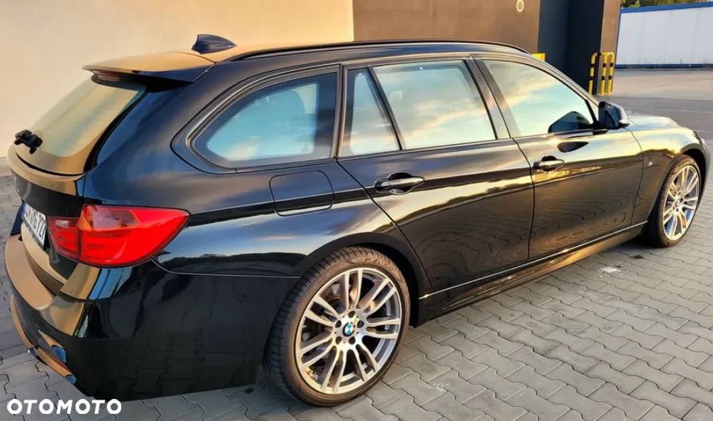 BMW Seria 3 330d M Sport - 3