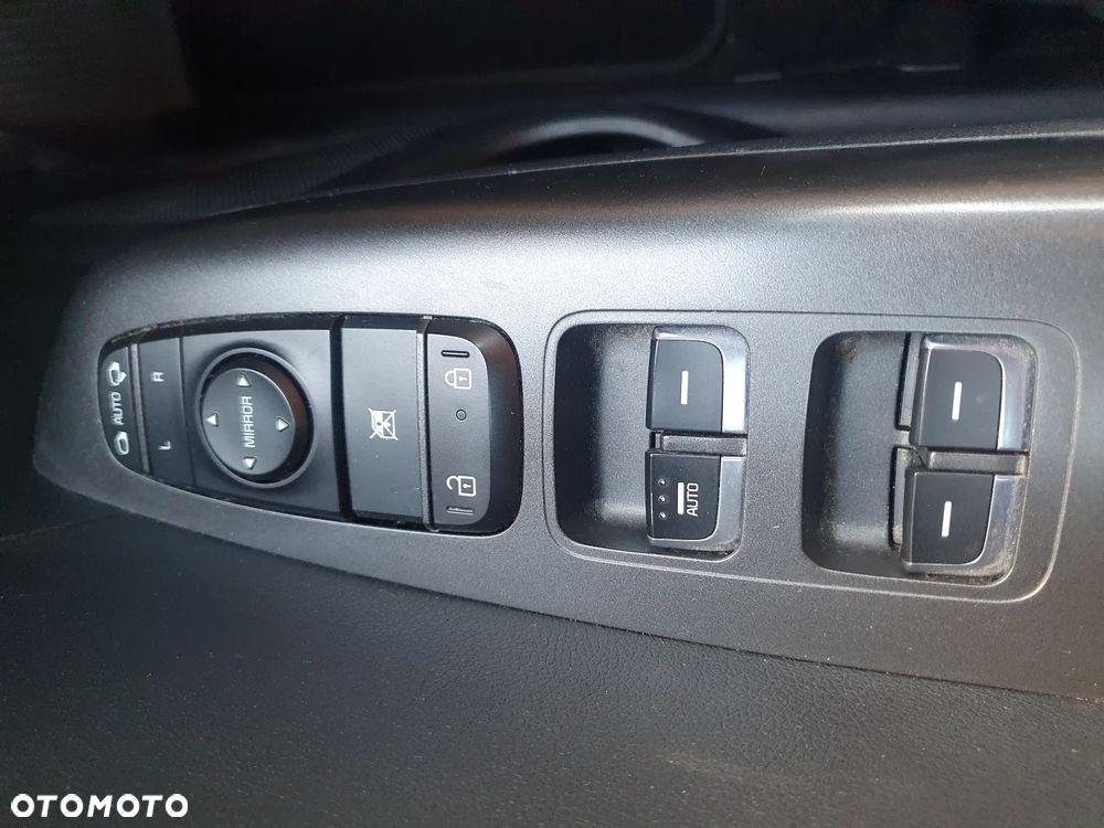 Kia Sportage 1.6 GDI L 2WD - 21