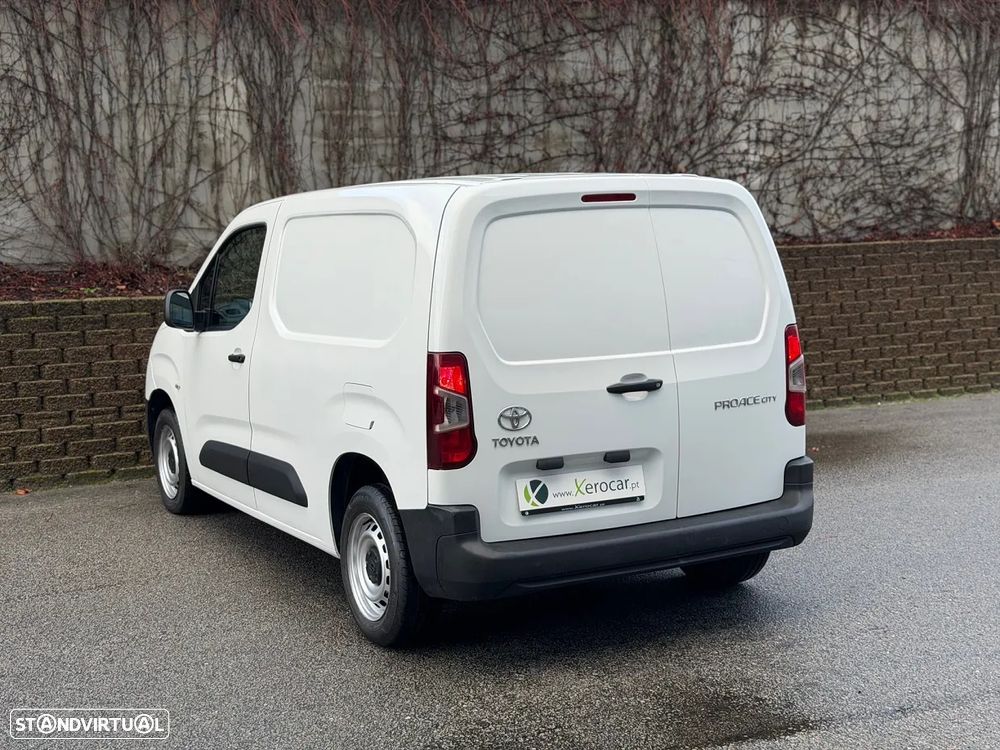 Toyota ProaceCity 1.5 D-4D 100HP 3L - 6