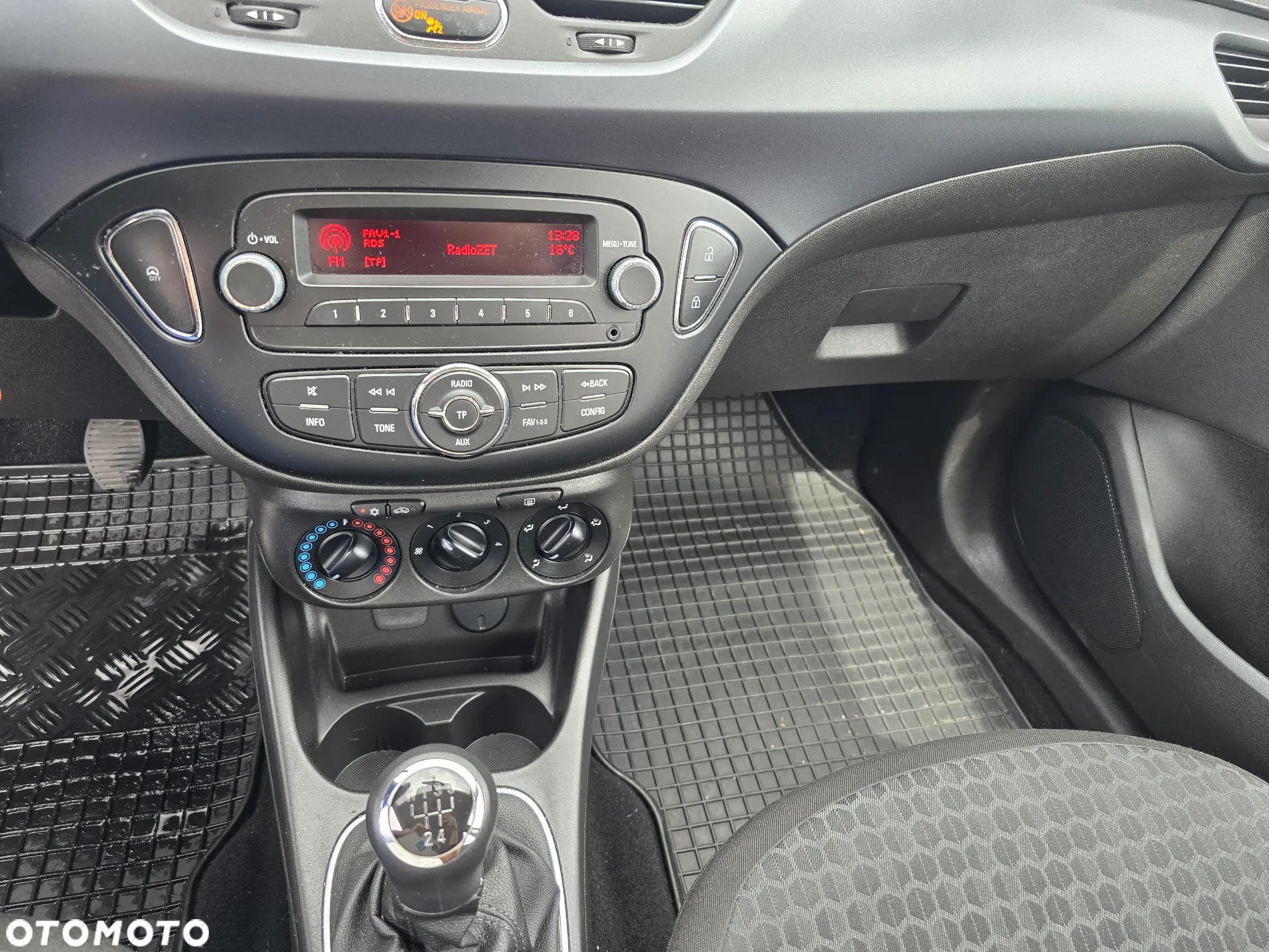 Opel Corsa 1.4 Enjoy - 10