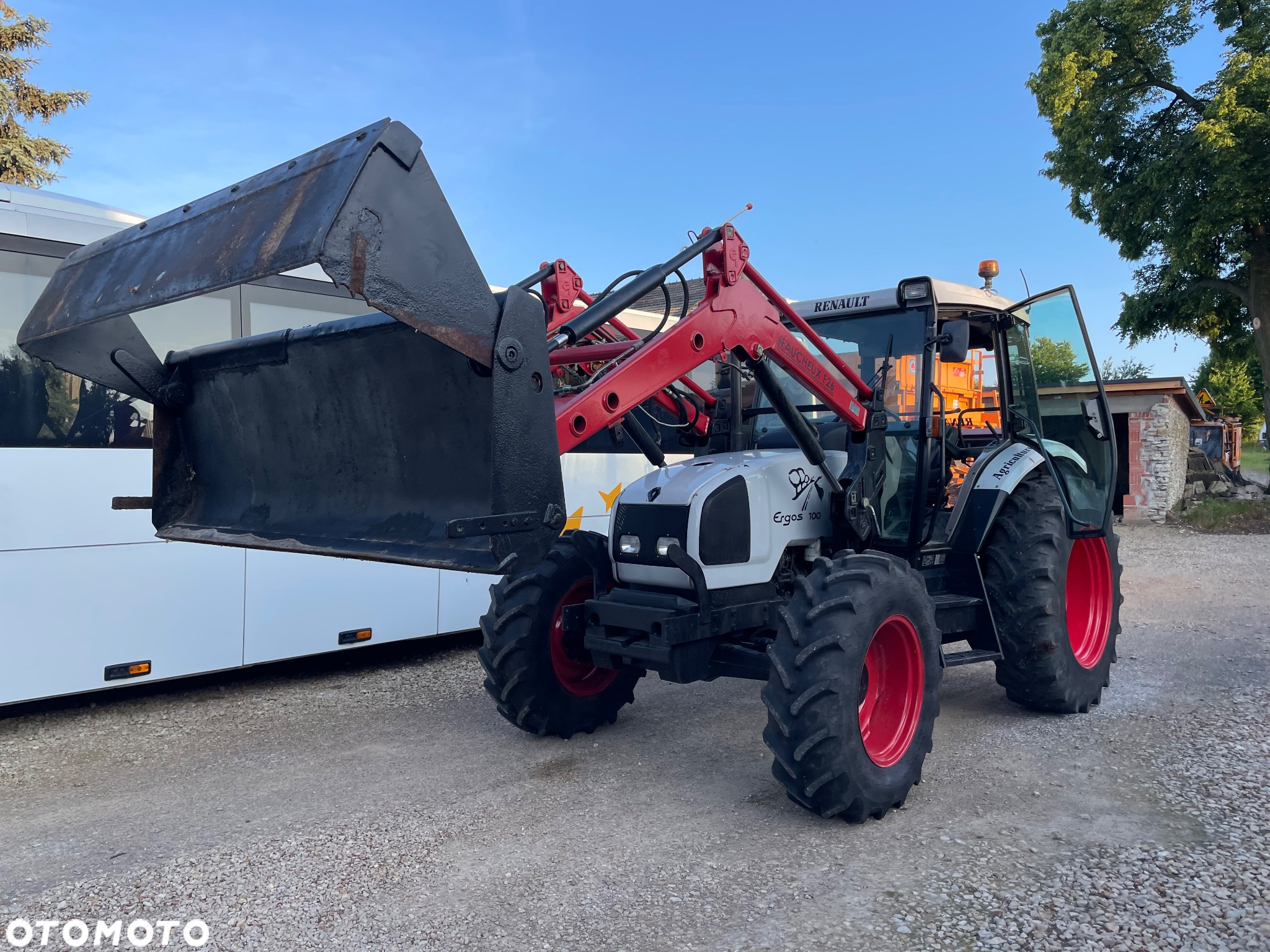 Renault ERGOS 100  TUR ŁYŻKA DZIELONA  2 x WOW - 22