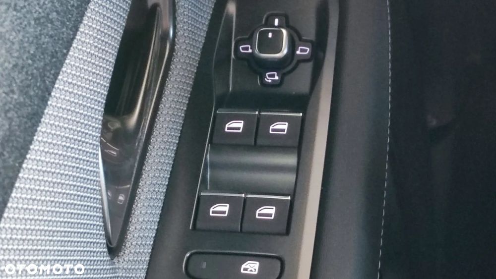 Opel Grandland 1.2 T mHEV GS S&S eDTC6 - 11