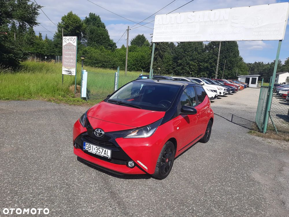 Toyota Aygo x-play touch - 2