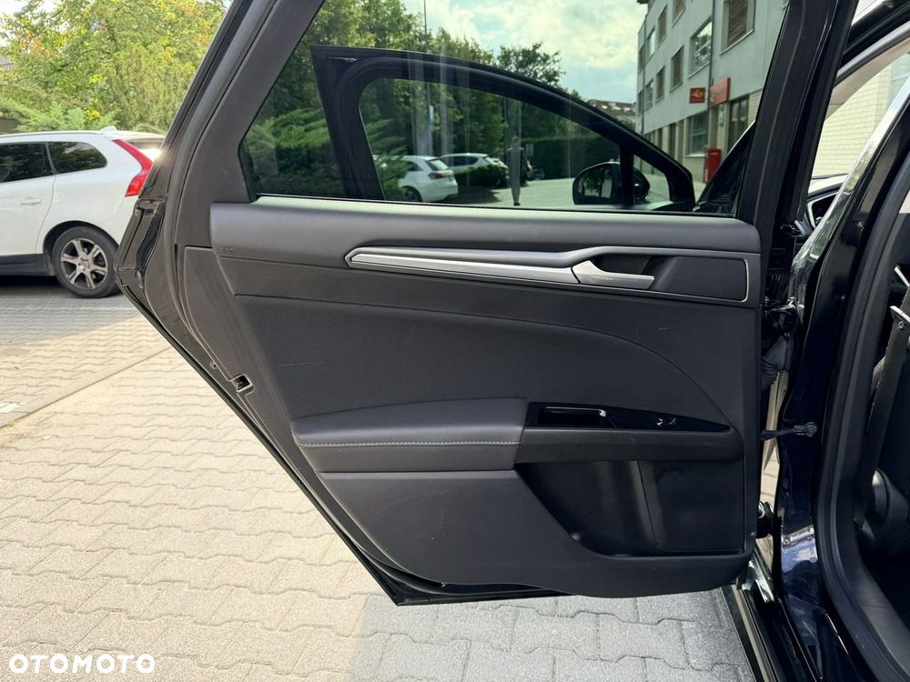 Ford Mondeo - 19