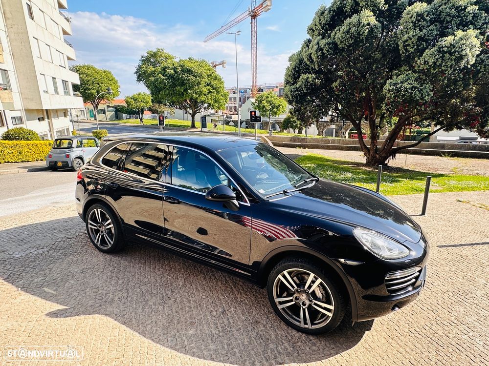 Porsche Cayenne S - 21