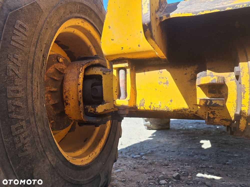 JCB 525-67 4X4 - 36