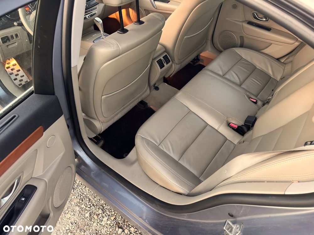 Renault Laguna 2.0 DCi Initiale - 8