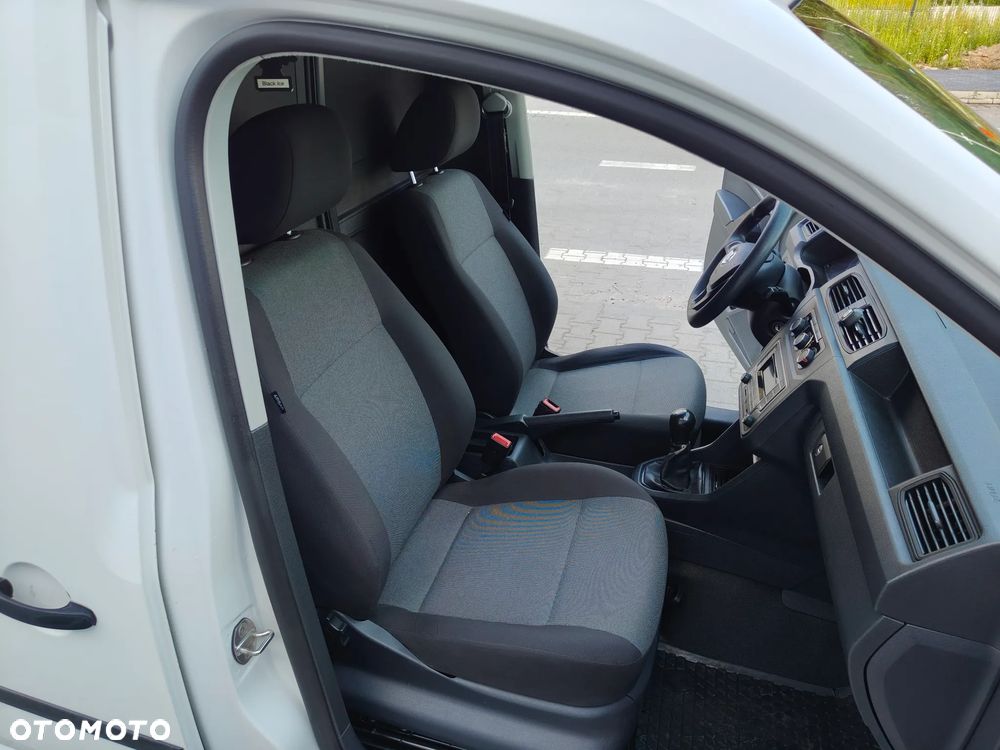 Volkswagen Caddy - 25