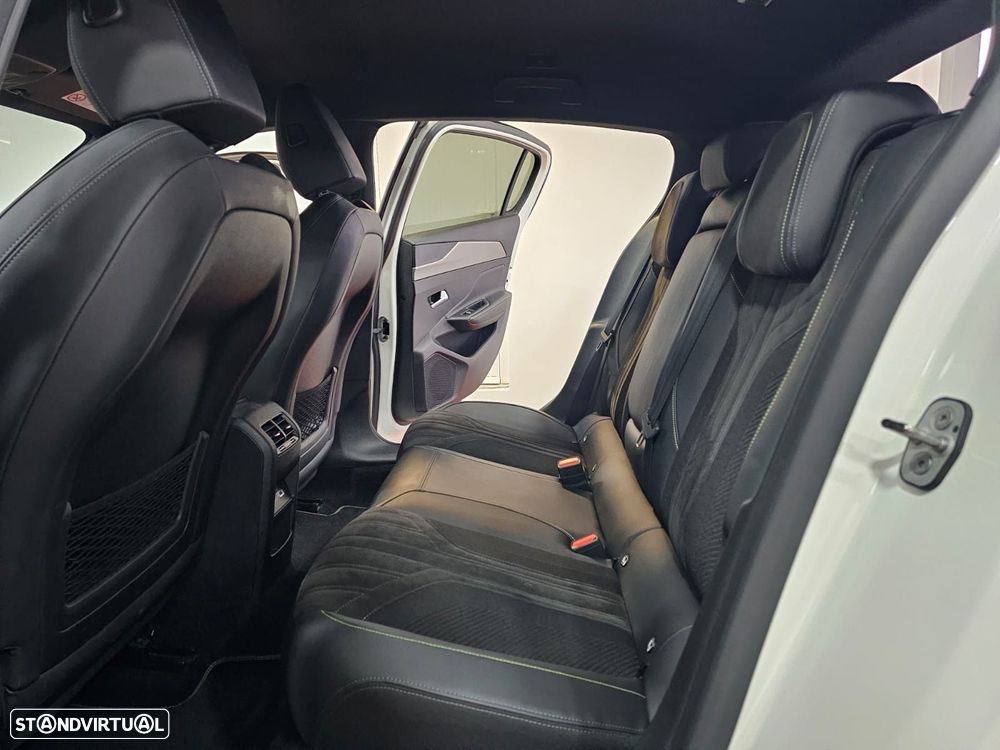 Peugeot 308 1.2 PureTech GT Line EAT8 - 13