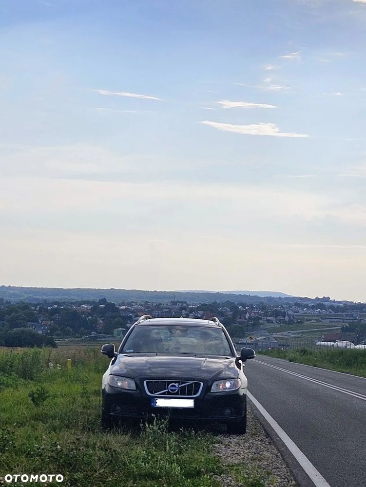 Volvo V70 D2 Summum - 3