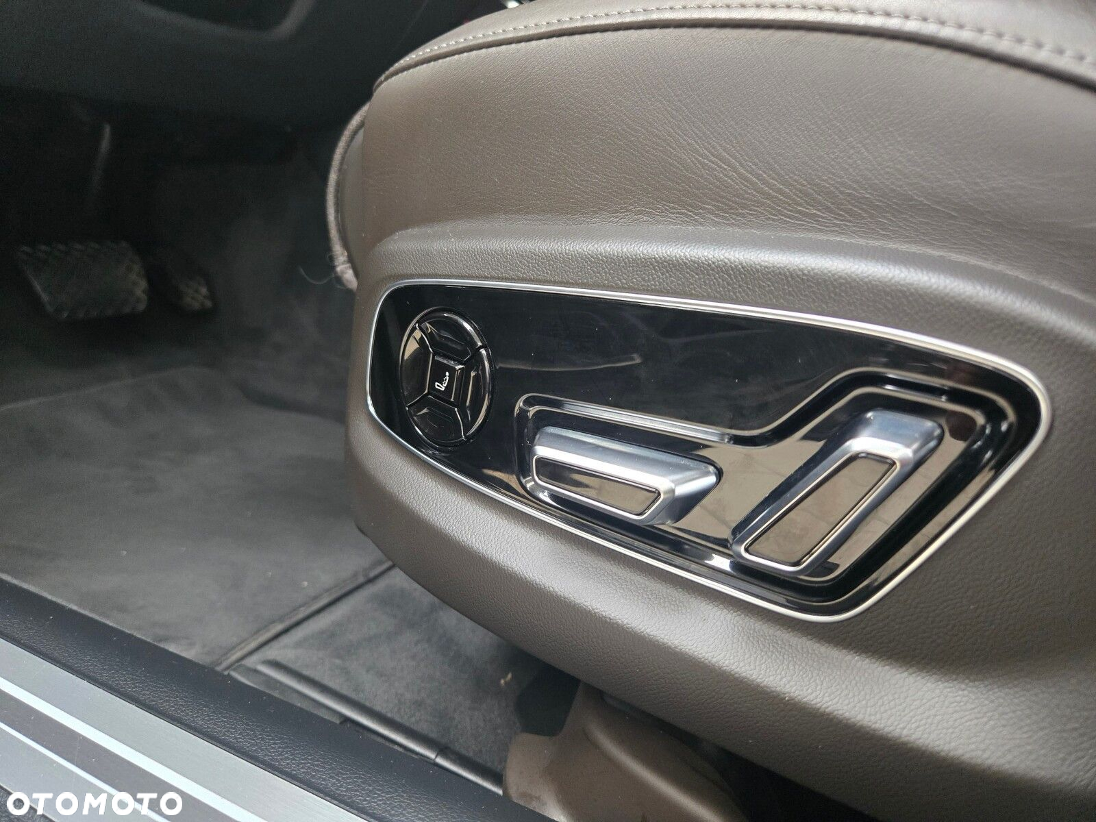 Audi A8 - 19