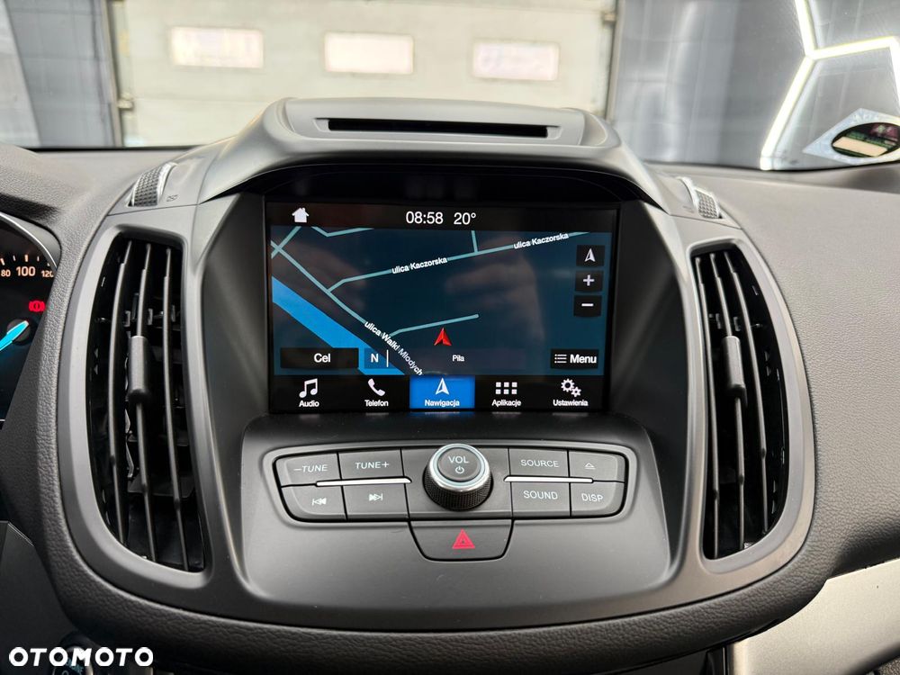 Ford Kuga 1.5 EcoBoost 2x4 Titanium - 21