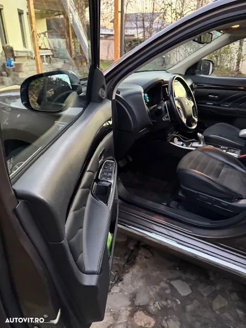 Mitsubishi Outlander 2.0L AS&G CVT Intense+ - 4