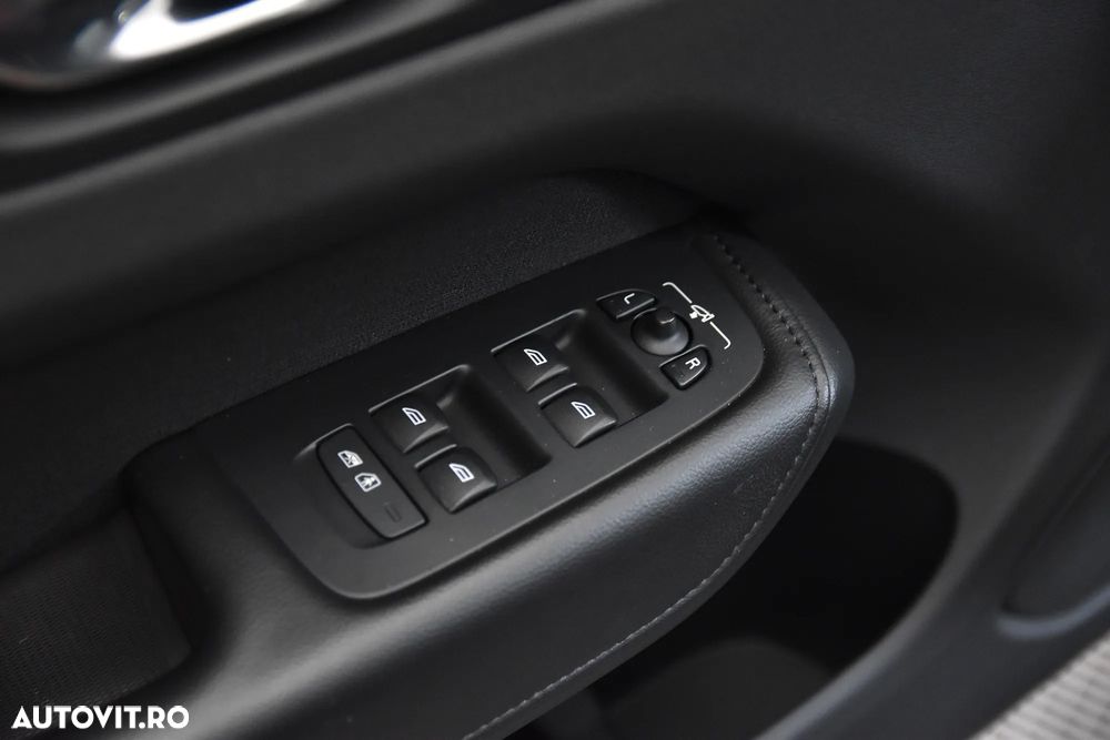 Volvo XC 60 B4 D Geartronic Momentum - 14