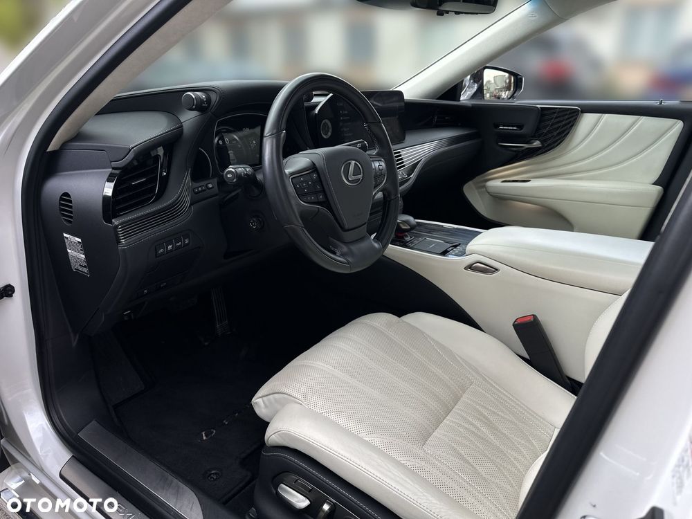 Lexus LS - 14