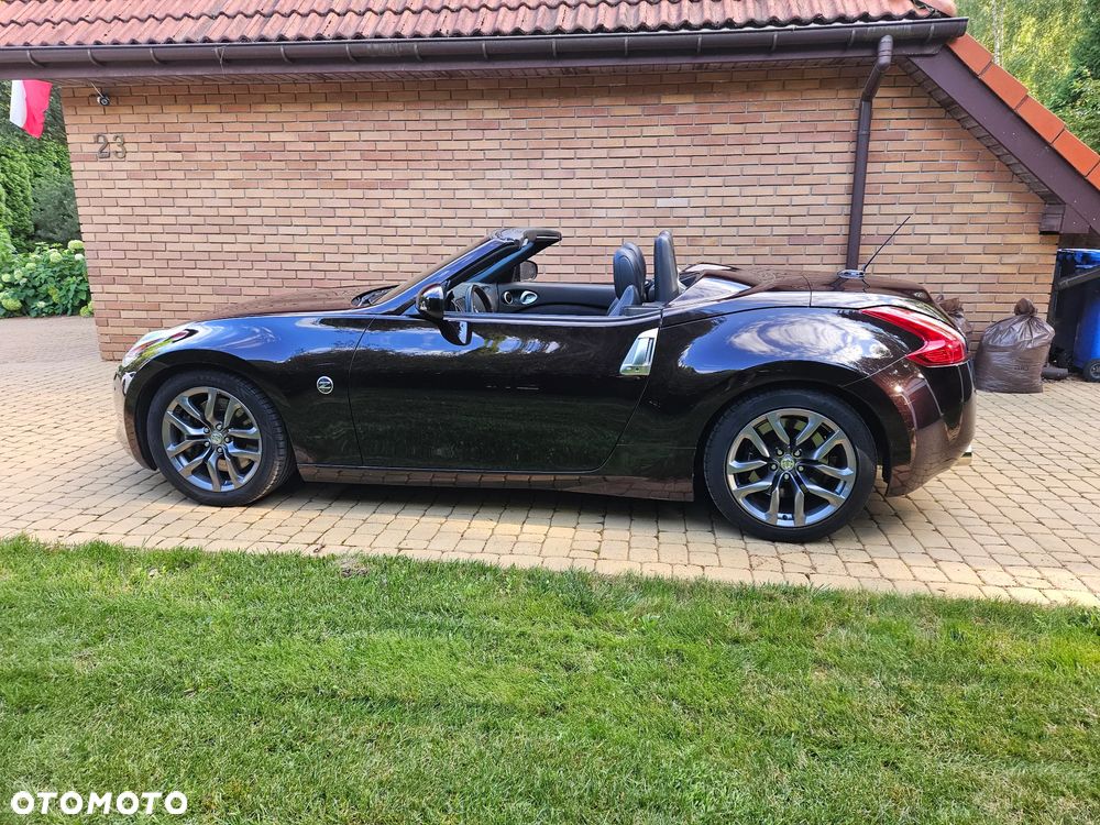 Nissan 370 Z - 1
