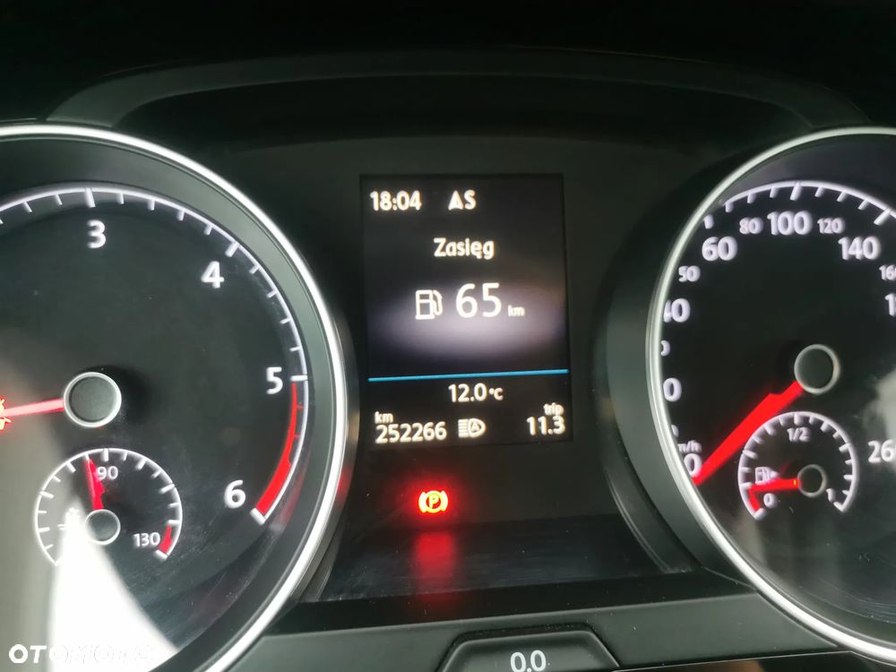 Volkswagen Golf 2.0 TDI BlueMotion Technology Allstar - 28