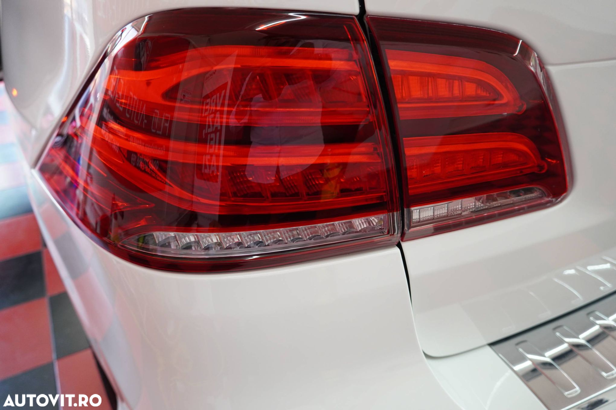 Mercedes-Benz GLE - 22