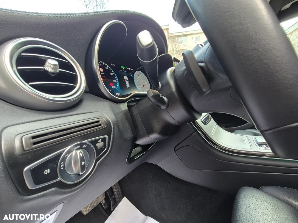 Mercedes-Benz GLC - 30