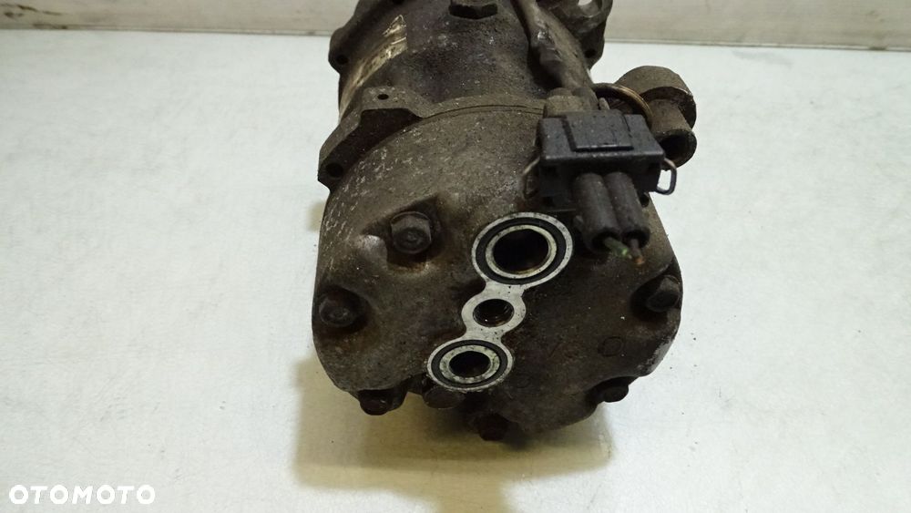 SPRĘŻARKA KLIMATYZACJI SEAT LEON 1.6 8FK351127-331 - 3