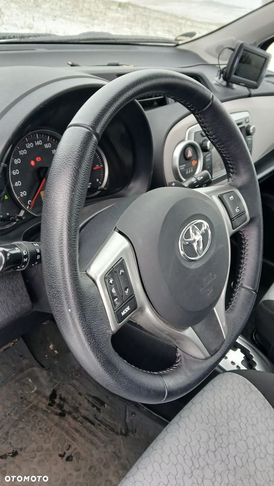 Toyota Yaris 1.33 VVT-i Multidrive S Executive - 14