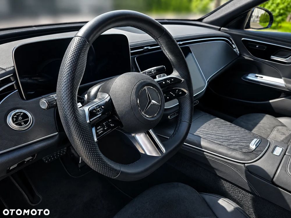 Mercedes-Benz Klasa E 220 d 4Matic 9G-TRONIC Edition AMG Line - 20
