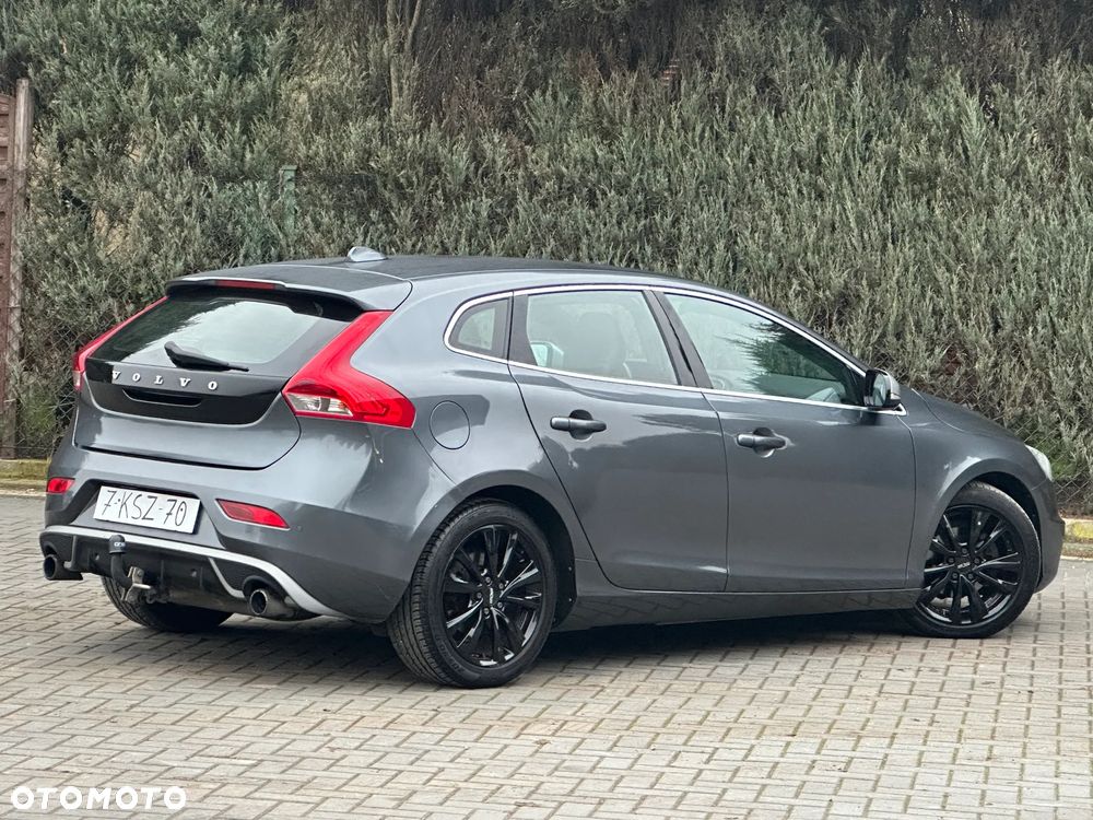Volvo V40 D2 R Design - 20