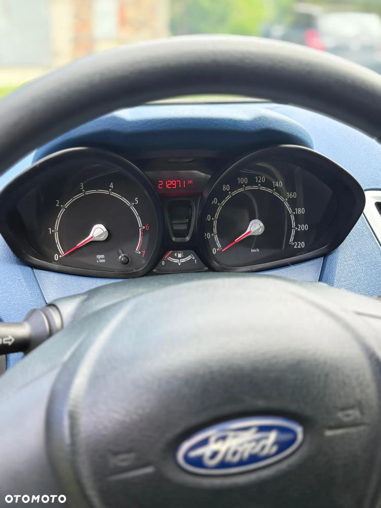 Ford Fiesta - 6