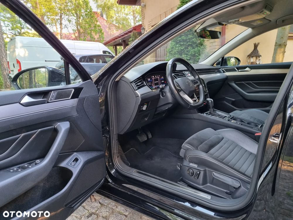 Volkswagen Passat 2.0 TDI 4Mot Elegance DSG - 9