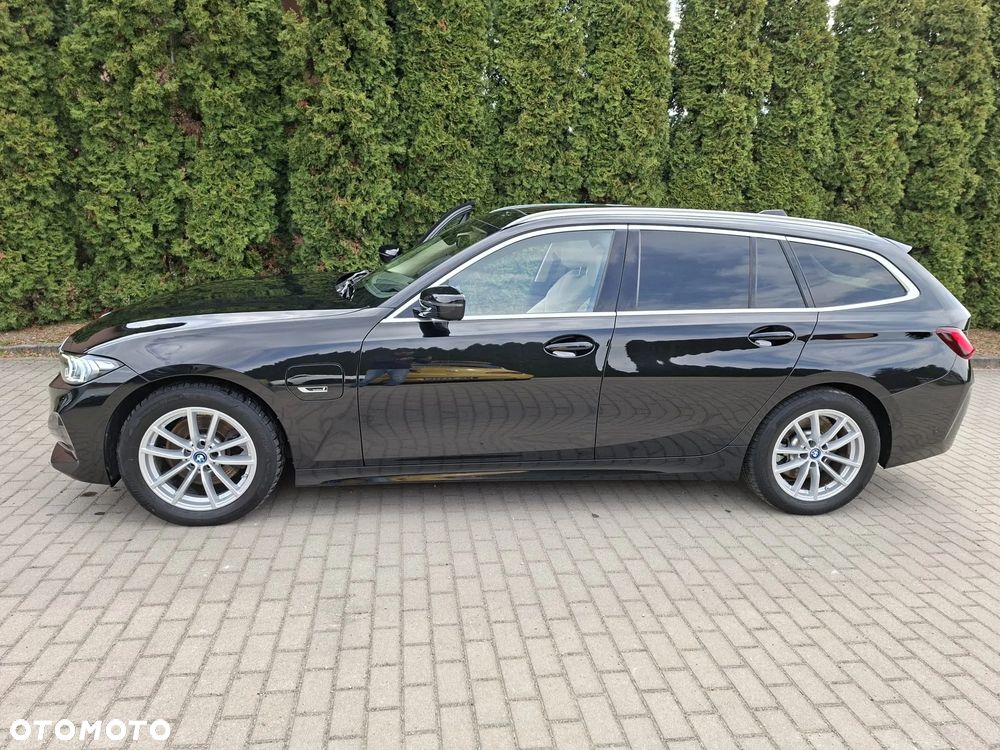 BMW Seria 3 320e PHEV xDrive - 14