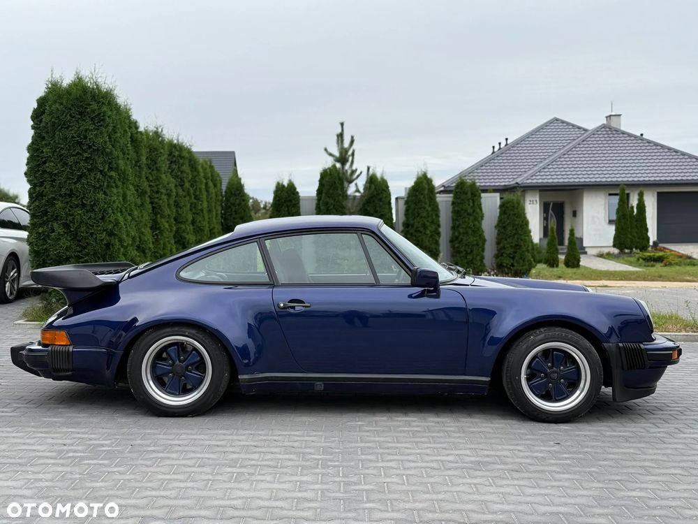 Porsche 911 - 23