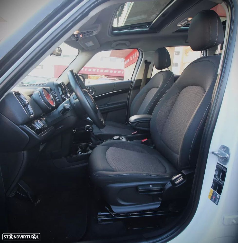 MINI Countryman Cooper SE ALL4 Auto - 9