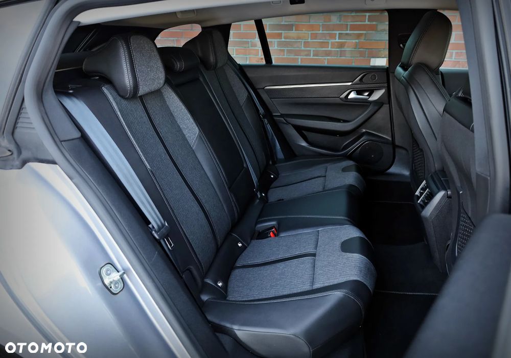 Peugeot 508 1.5 BlueHDi Allure Pack S&S EAT8 - 26