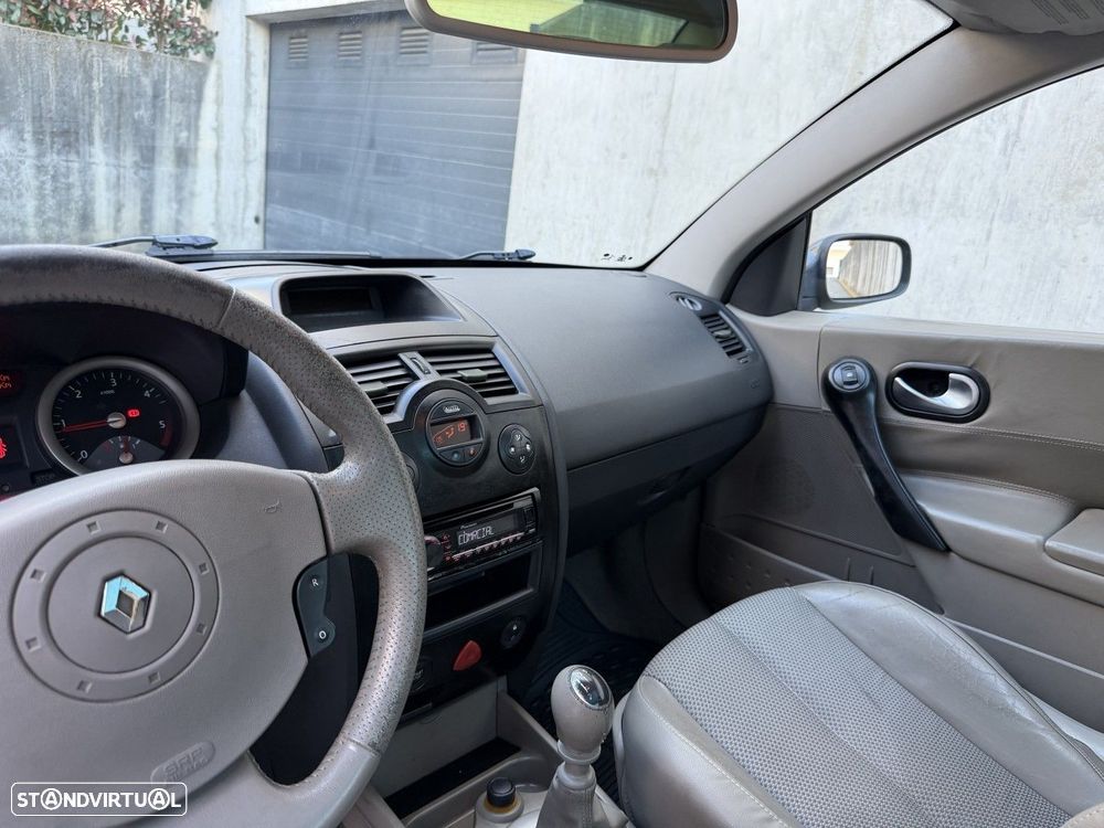 Renault Mégane CC 1.9 dCi Conf. Dynamique - 13