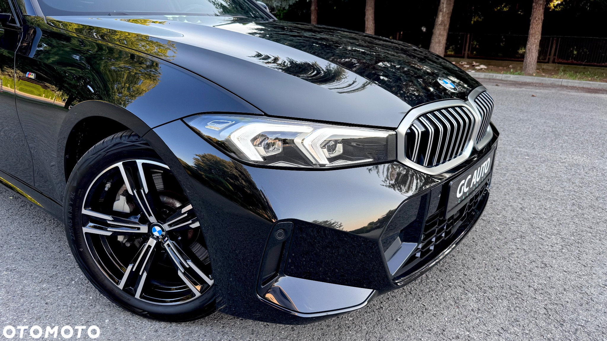 BMW Seria 3 330i xDrive M Sport - 4