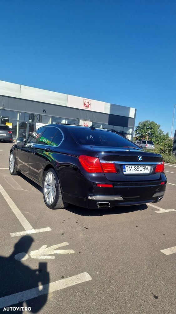 BMW Seria 7 740d Aut. - 10